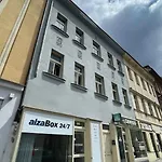 Cozy Studio Near City