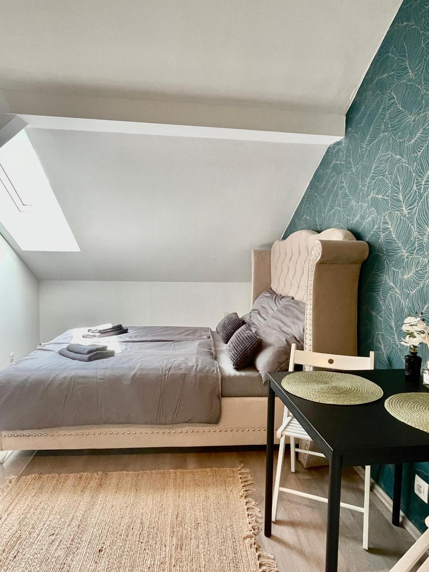 Cozy Near Apartment Prag